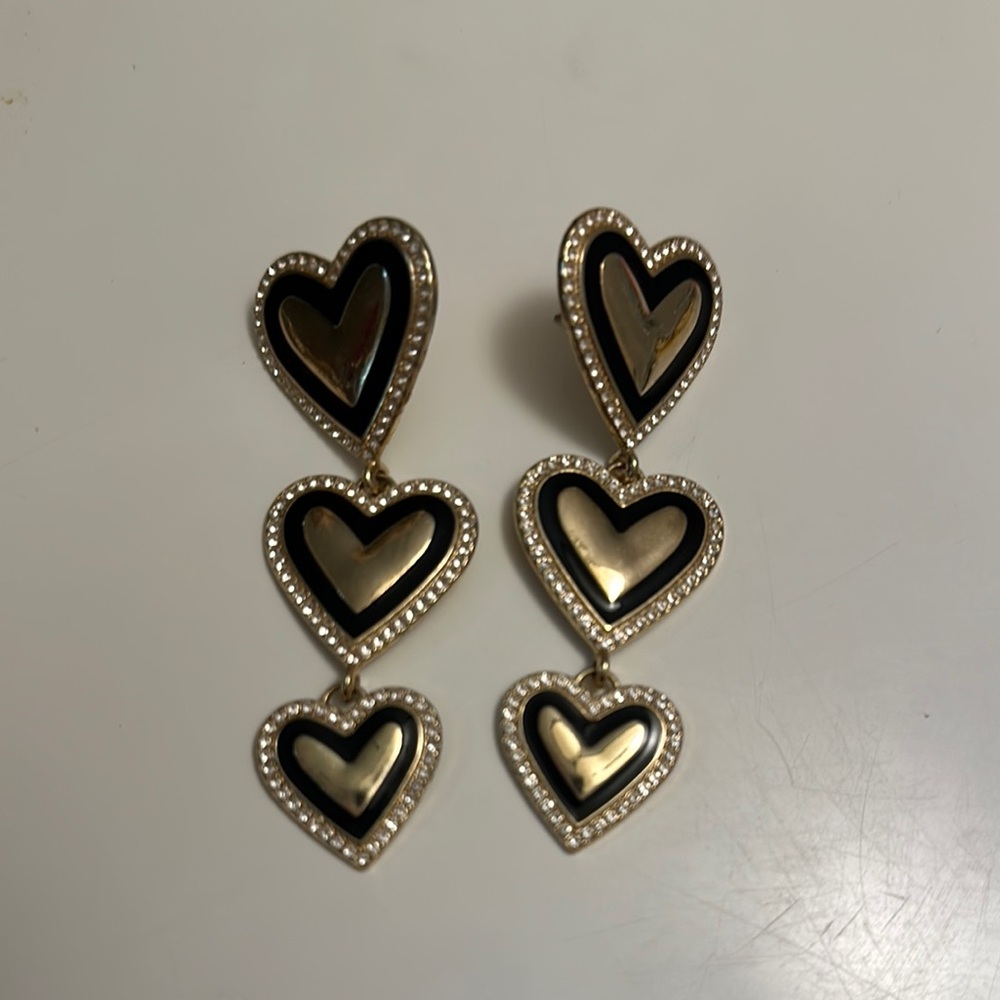 Sugar Fix Bold Black and Gold Heart Dangling Earrings